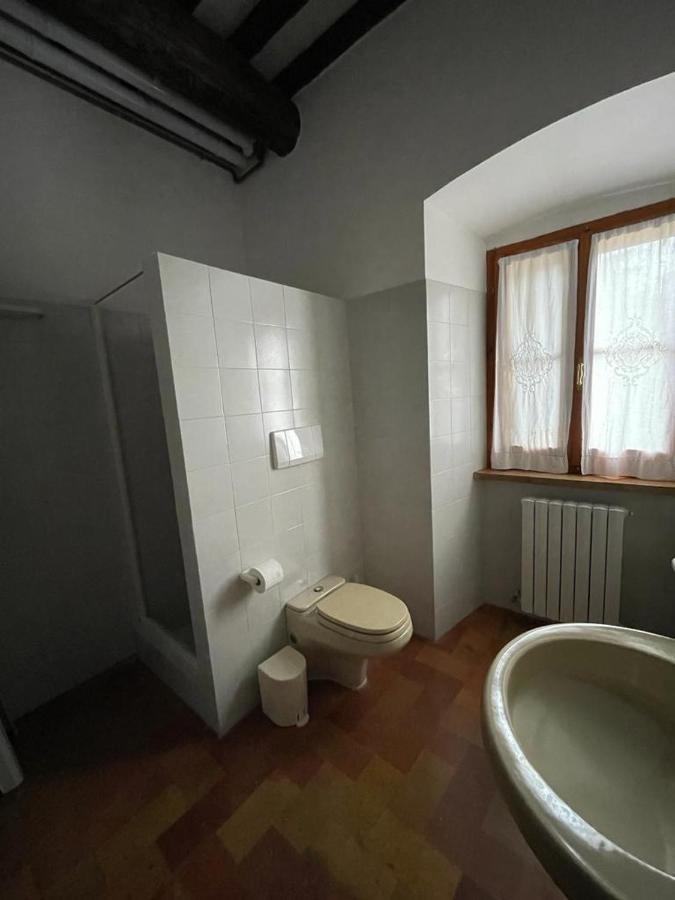 Casa Dei Lecci Apartment โฟลีโญ ภายนอก รูปภาพ