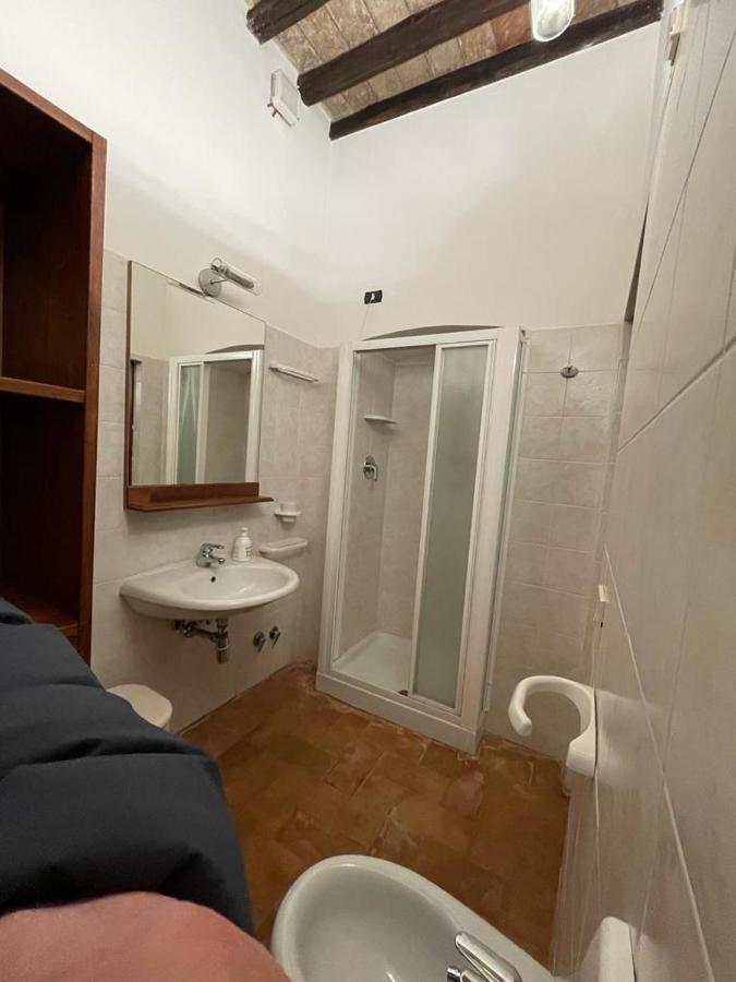 Casa Dei Lecci Apartment โฟลีโญ ภายนอก รูปภาพ