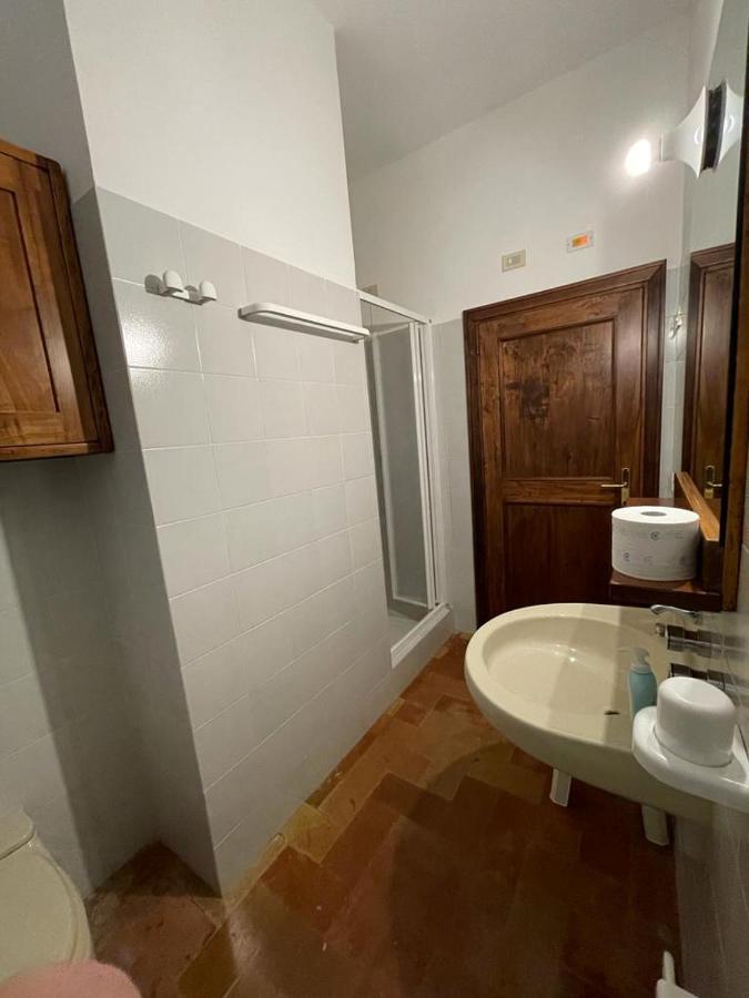 Casa Dei Lecci Apartment โฟลีโญ ภายนอก รูปภาพ